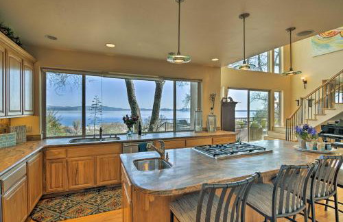 Casa dAmore Extravagant Lakefront Villa! - Foto 8