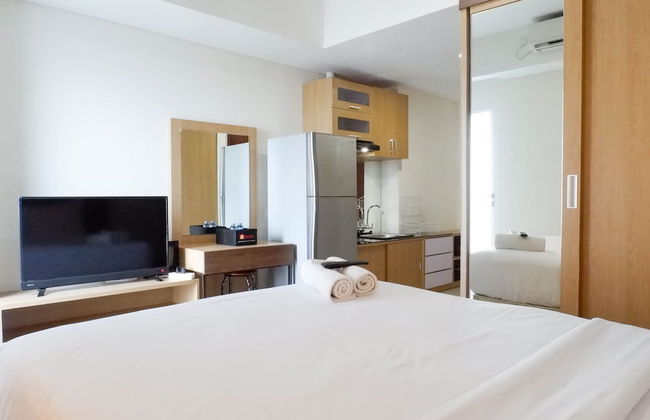 Serene Exclusive Modern Studio Apartment At Grand Sungkono Lagoon - Photo 14