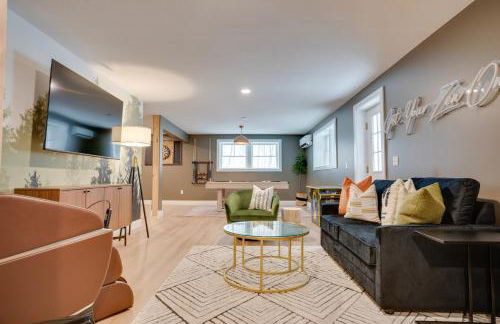 '"Luxury Mountain Getaway'" Sauna, Hot Tub, Massage Chair, Pool Table - Photo 40