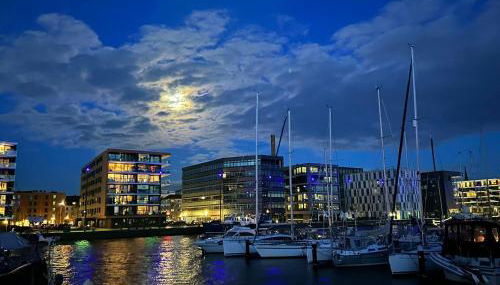 Gemütl Wohnung mit Blick auf den Hafen - Foto 4