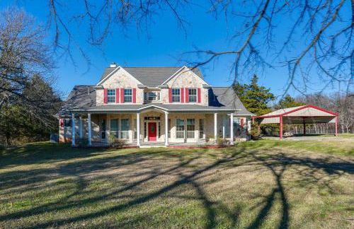 Serene 50-Acre Nature Retreat Near Melissa and Anna - Photo 1