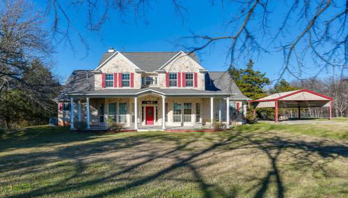 Serene 50-Acre Nature Retreat Near Melissa and Anna - Foto 1