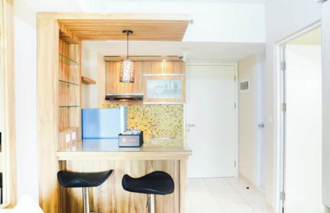 Comfortable 2BR Springlake Summarecon Apartment - Photo 2