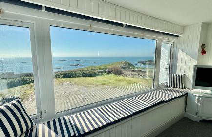 HEADLANDS-2 BED-SEA VIEW APARTMENT-TREARDDUR BAY - Photo 14