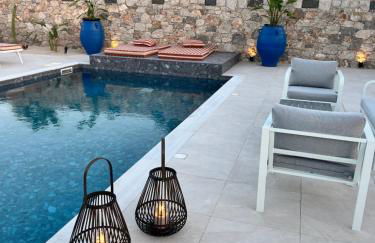 Cora May Central Villa with private pool 200m to the beach - Foto 1