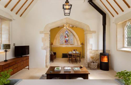 The Old Mission Church - Photo 7