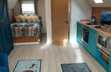 Cosy Countryside Cabin - Sleeps 2 Parking & Farm - Foto 4