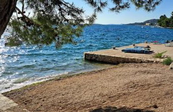 Apartments Ana Žaborić, 50 m od šljunčane plaže - Foto 42