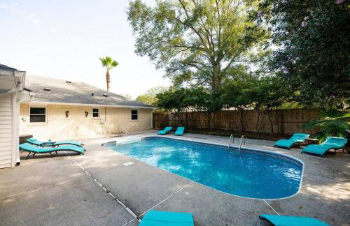 Relaxing 5-Bedroom Villa with Outdoor Oasis - Foto 46