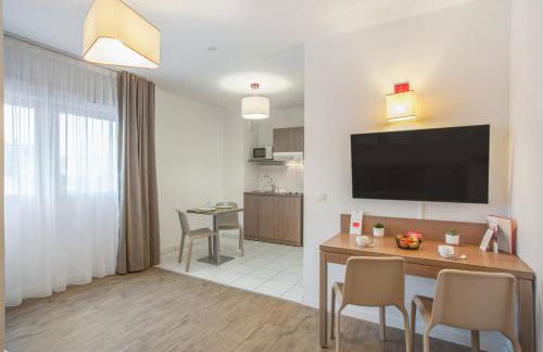 Appart'City Classic Annemasse Centre - Pays de Genève - Foto 22