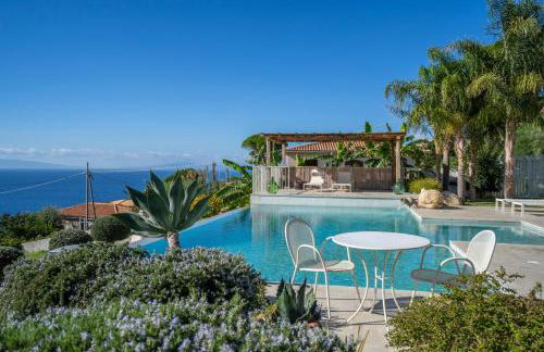 Villa Michaela con piscina privata e vista mare - Foto 6