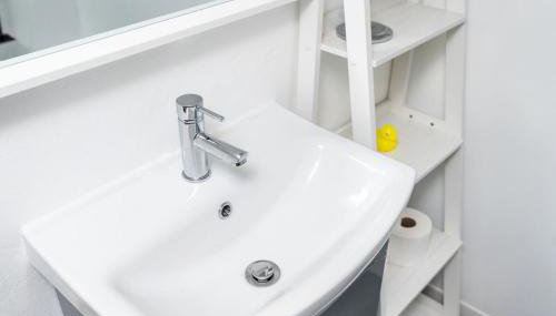 Convenient 2BR House with Great Transport Links - Foto 2