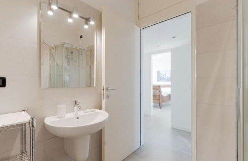 GuestHost - Modern Apartment Milano Pirelli - Foto 23