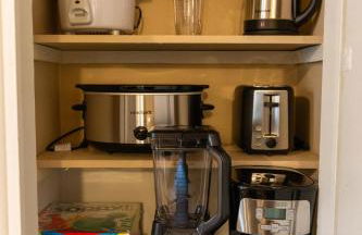 Akron 2 Bed 1 Bath Flight Themed Oasis Dog Friendly - Foto 4