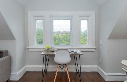 Jennifer's Unique Loft Near Brown 2 Parking Spots - Foto 26