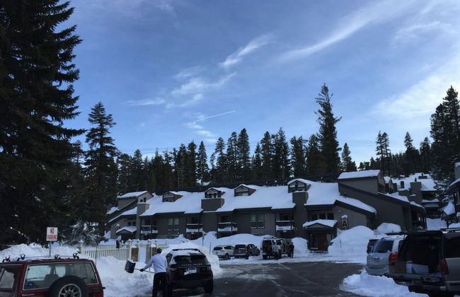 Chamonix - Year-round Fun w/ Shared Pool! - Foto 36