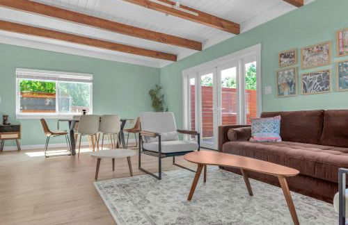 Modern Country Home Near Downtown & Bike Trail - Foto 7