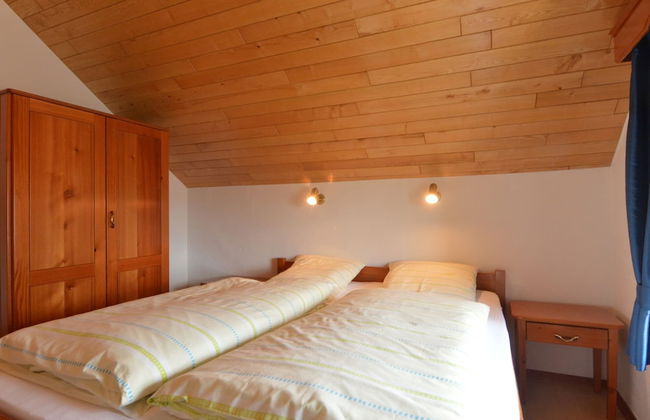 Holiday Home in Butgenbach Near the Lake - Photo 4