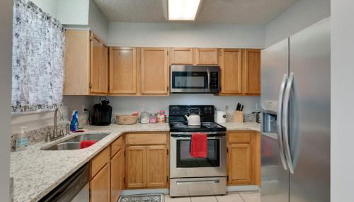 2 BDR with Free Parking! 2M to Broadway! - Foto 4