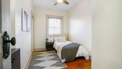 Victorian Cozy Retreat Steps to Cleveland Clinic - Foto 4