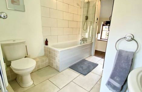 Luxury Cottage Dog friendly with Hot Tub - Foto 28