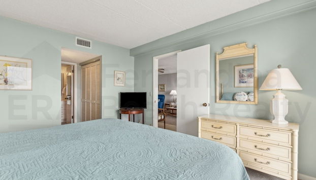 Ocean View Condo, Easy Acces to the Pool and Private Walkway to the Beach by RedAwning - Foto 4, Habitación