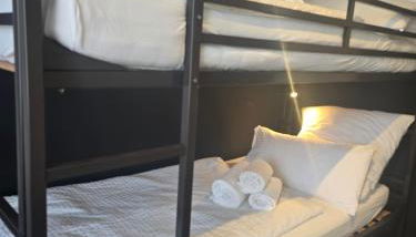 HOSTEL PD23 ALTE FEUERWACHE I 3min CityHospital I 50m Supermarkt I SmartTV I P I Gemeinschaftsküche I Monteure I Kurzurlaub - Foto 5