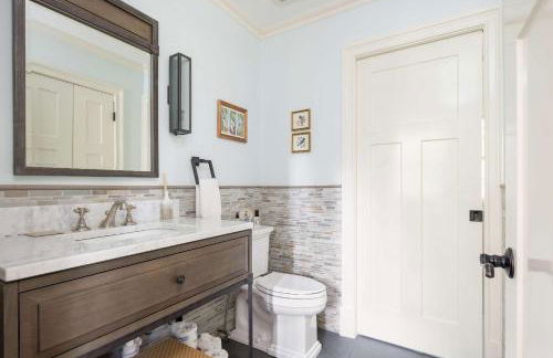 Summerset Villa by Rove Travel - Home with Pool & Hot Tub - Foto 17