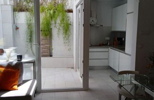 El patio de Nervión. - Foto 1