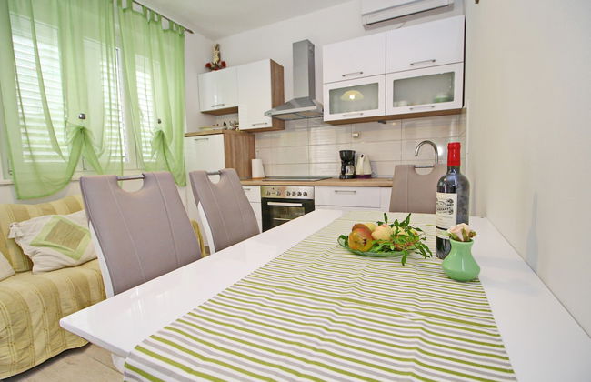 Green Garden House - Photo 20