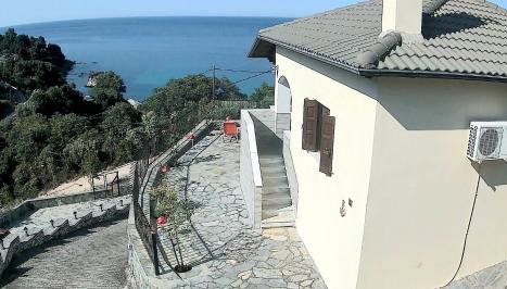 Tsonos Apartments - Photo 4
