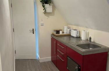 8 Studio, cosy loft, 50m to Airbus, bus-stop 20m, - Foto 4