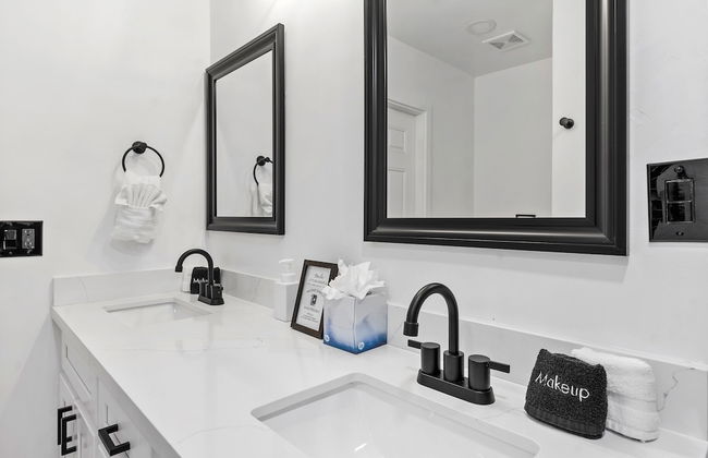 Rosewood Inn - Photo 26