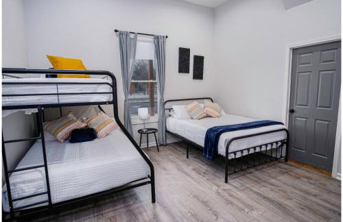 Magnificent 4BR Near Famous Riverwalk and Downtown - Foto 24