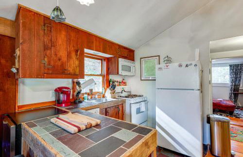 4 Mi to Stratton Mountain Resort! Cabin with Hot Tub - Foto 2