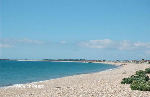 11 Shorecroft, Aldwick - Photo 34