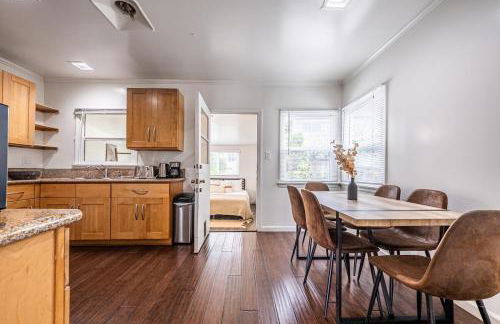 3BR Santa Monica Home, Ideal for Groups! - Foto 7