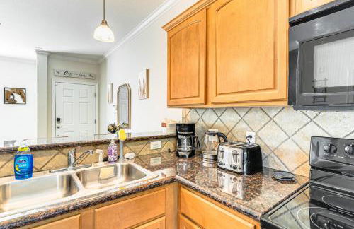 2 Mi to Texas AandM Unit with Pool and Hot Tub Access - Photo 8