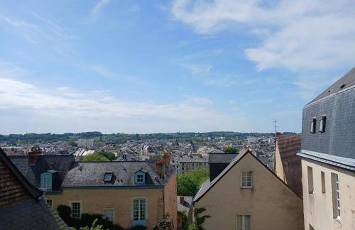 Petite Maison Romantique au calme, Cœur Historique, vue Ville et Jardin - Foto 20