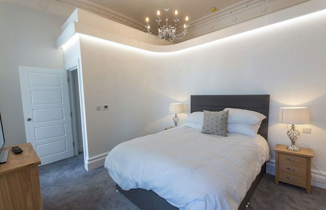 The Crescent by Pureserviced - Foto 57