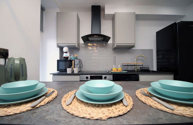 North Road New Luxe Flats with Parking - Foto 30