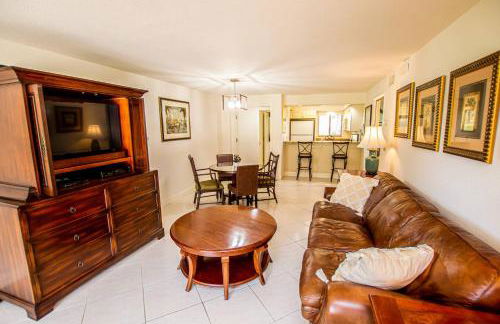 Newly Listed 20 percent off Golf and Tennis Community Golf Grandeur Corner Unit 16th Green - Foto 10