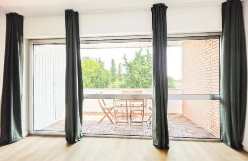 Tolstov Apartments - 3 Room Apartment - Balcony - Kitchen - Washing machine - next to Cologne - Foto 11