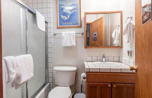 Courchevel #15 - 2 Bedroom, 2 Bathroom, Sleeps 6! Just steps to Canyon Lodge! - Foto 13