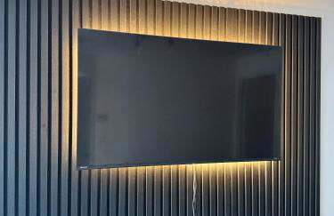 Parkside Luxury 3 bedroom home, 5 min to Ebbsfleet Station and has free Parking - Foto 18