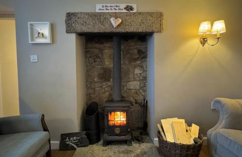 Holly Tree Cottage - Photo 10