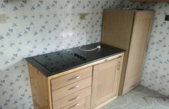 4 Bed House Sleeps 8 - Garden and Pets Welcome - Photo 9