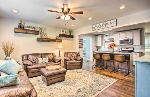 Modern Home with Yard and Deck, 1 Mi to Clemson U! - Foto 1