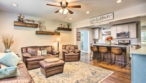 Modern Home with Yard and Deck, 1 Mi to Clemson U! - Foto 1