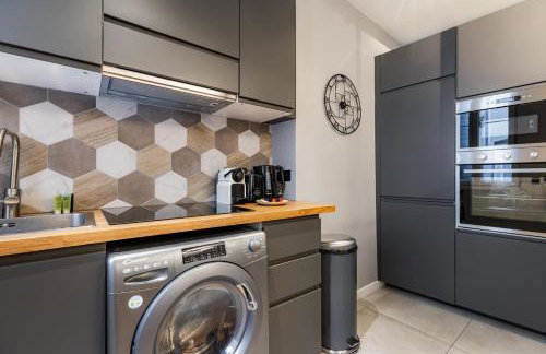 Chic 2-room apartment in the heart of Parisian luxury - Photo 9